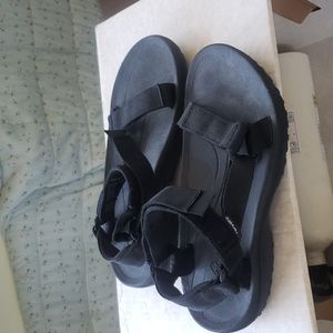 Teva sandals (Men's)